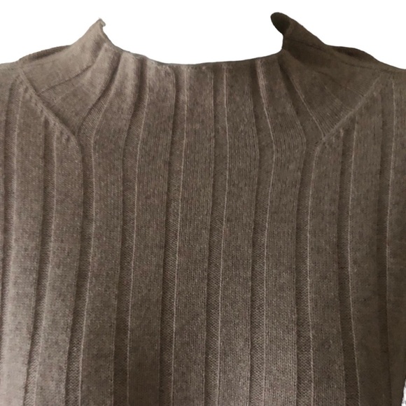 Garnet Hill 100% 2 Ply Cashmere Ribbed Mock Neck Sweater Sz. M 3/4 Sleeve Fall - Picture 2 of 6